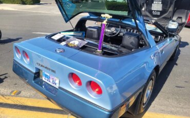 Chevrolet-Corvette-coupe-1984-13