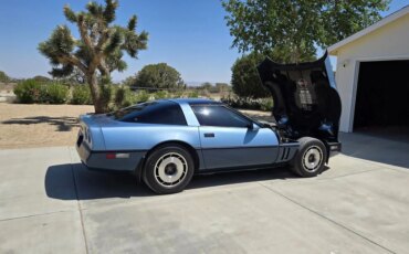 Chevrolet-Corvette-coupe-1984-16