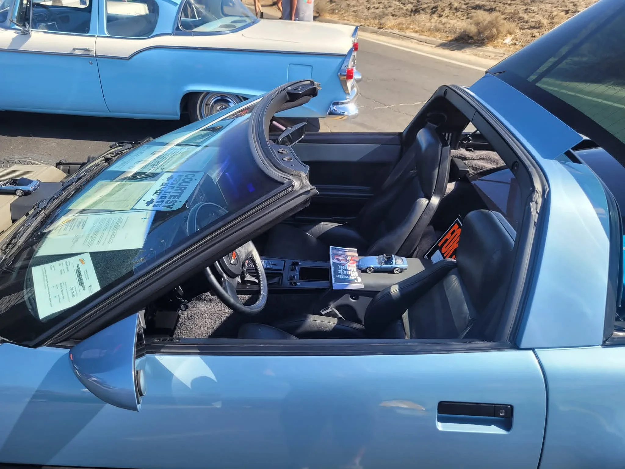 Chevrolet-Corvette-coupe-1984-29
