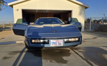 Chevrolet-Corvette-coupe-1984-7