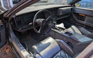 Chevrolet-Corvette-coupe-1984-Black-Gray-1