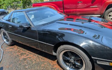 Chevrolet-Corvette-coupe-1984-Black-Gray-6