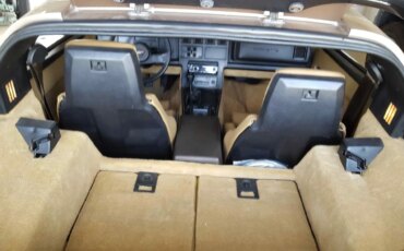 Chevrolet-Corvette-coupe-1984-Custom-Tan-2