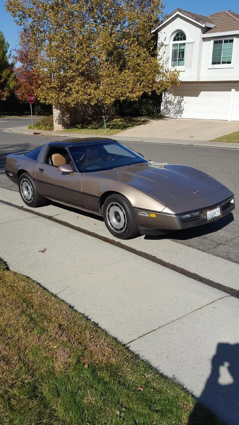Chevrolet-Corvette-coupe-1984-Custom-Tan-3