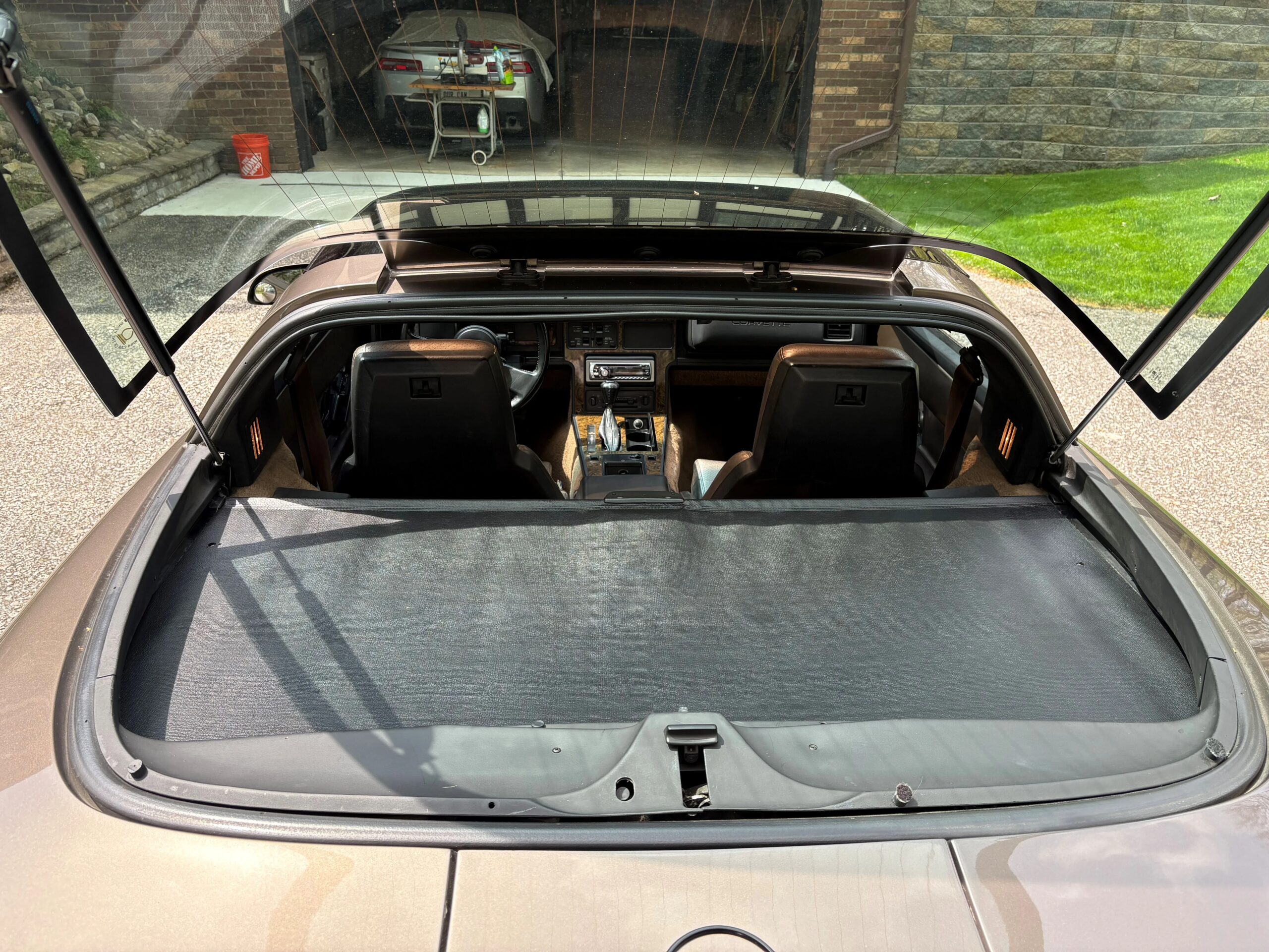 Chevrolet-Corvette-coupe-1984-Other-Other-3