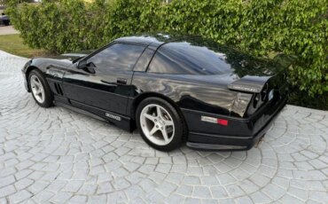Chevrolet-Corvette-coupe-1985-Black-Gray-1
