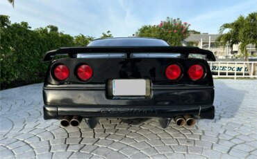 Chevrolet-Corvette-coupe-1985-Black-Gray-10