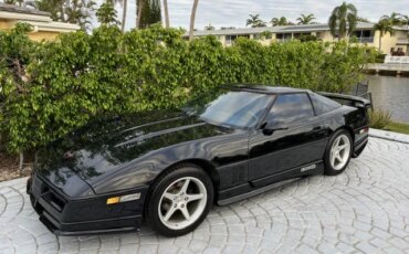 Chevrolet-Corvette-coupe-1985-Black-Gray