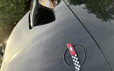Chevrolet-Corvette-coupe-1985-Black-Gray-3