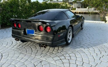 Chevrolet-Corvette-coupe-1985-Black-Gray-8