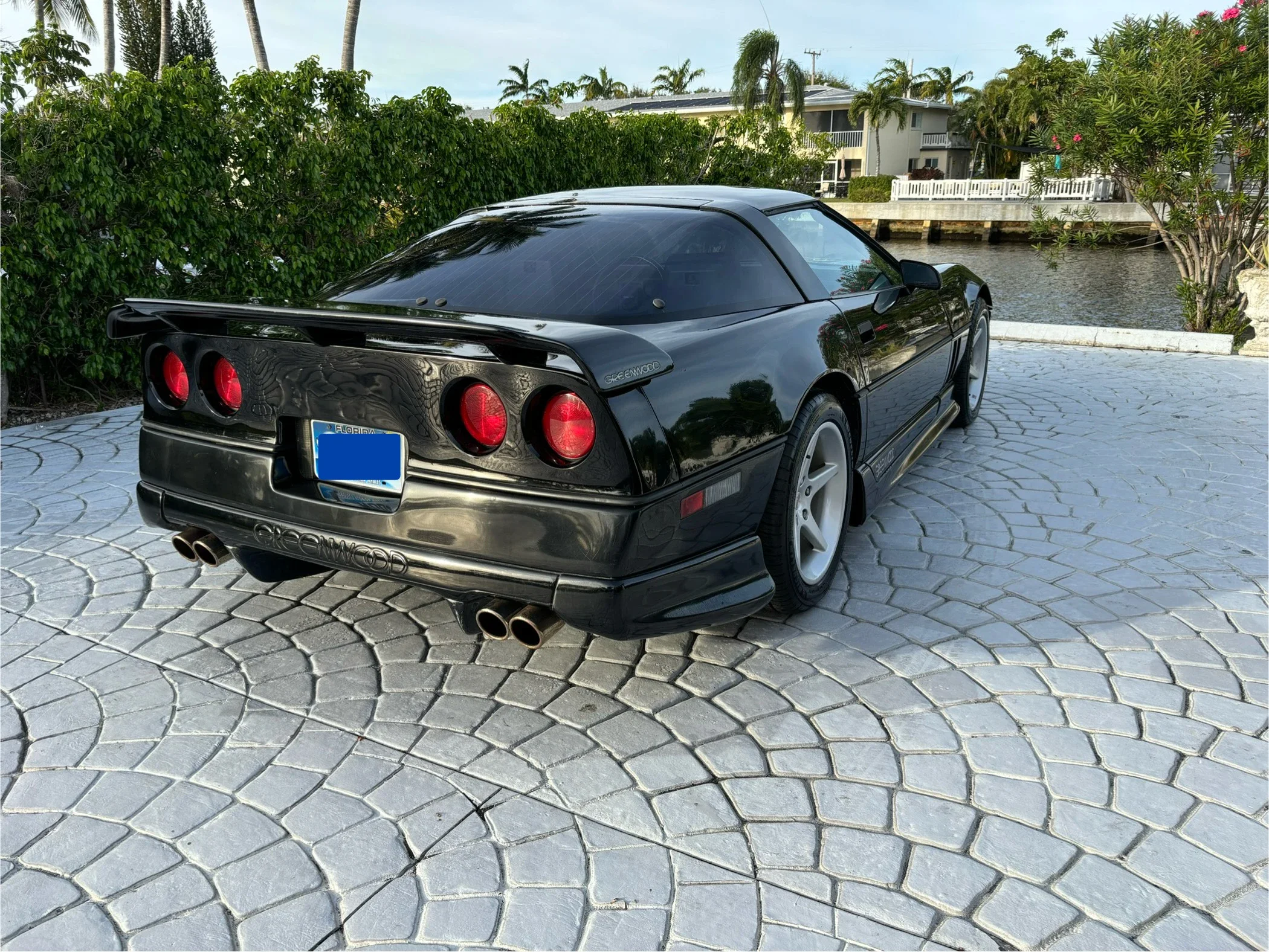 Chevrolet-Corvette-coupe-1985-Black-Gray-8