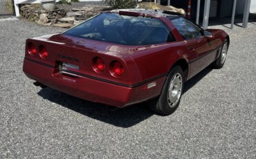 Chevrolet-Corvette-coupe-1987-Red-Black