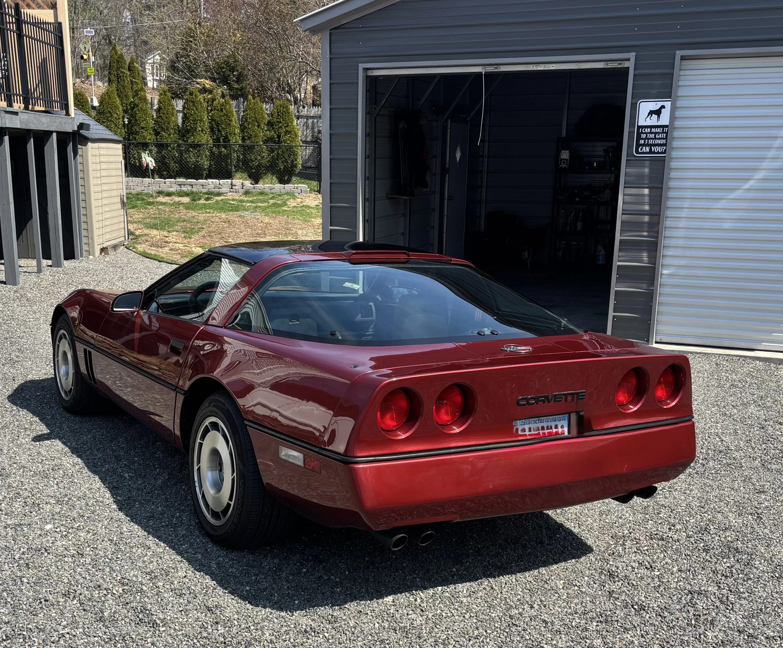 Chevrolet-Corvette-coupe-1987-Red-Black-4