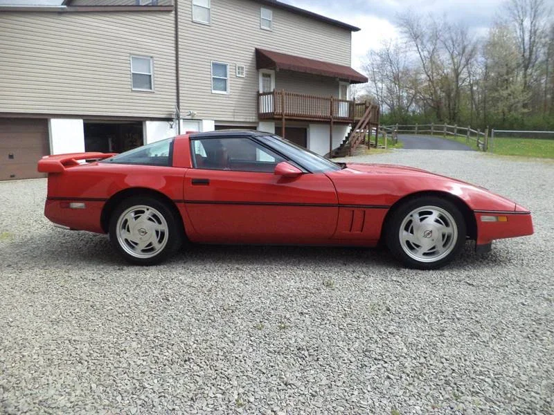 Chevrolet-Corvette-coupe-1987-Red-Red-11