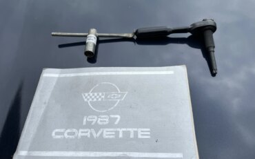Chevrolet-Corvette-coupe-1987-Red-Red-25