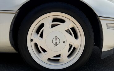 Chevrolet-Corvette-coupe-1988-White-White-17