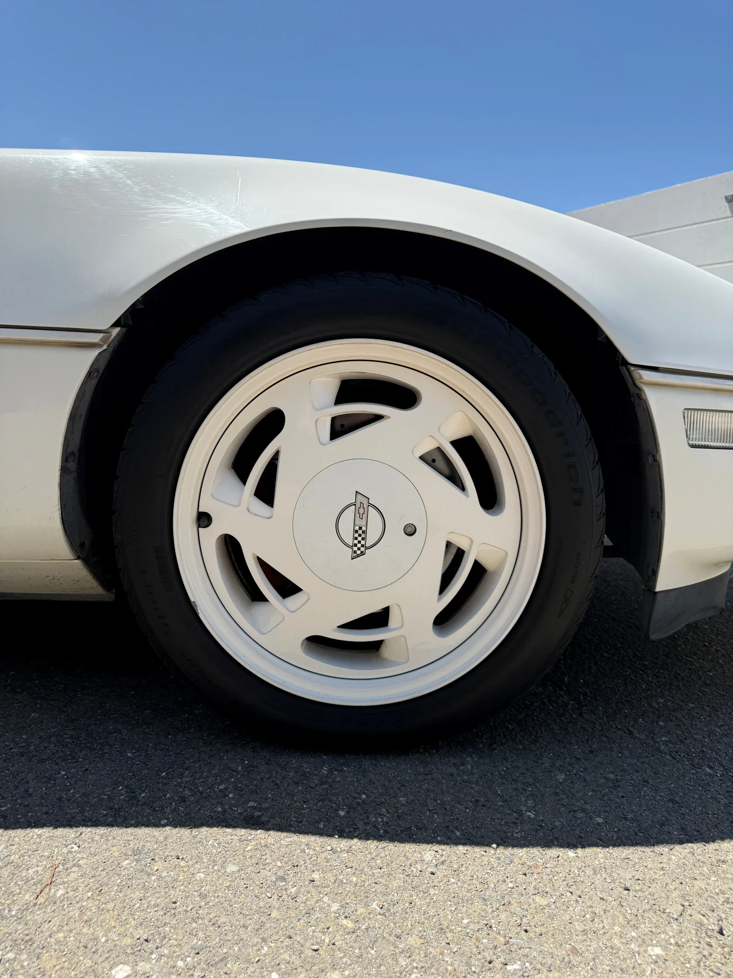 Chevrolet-Corvette-coupe-1988-White-White-17