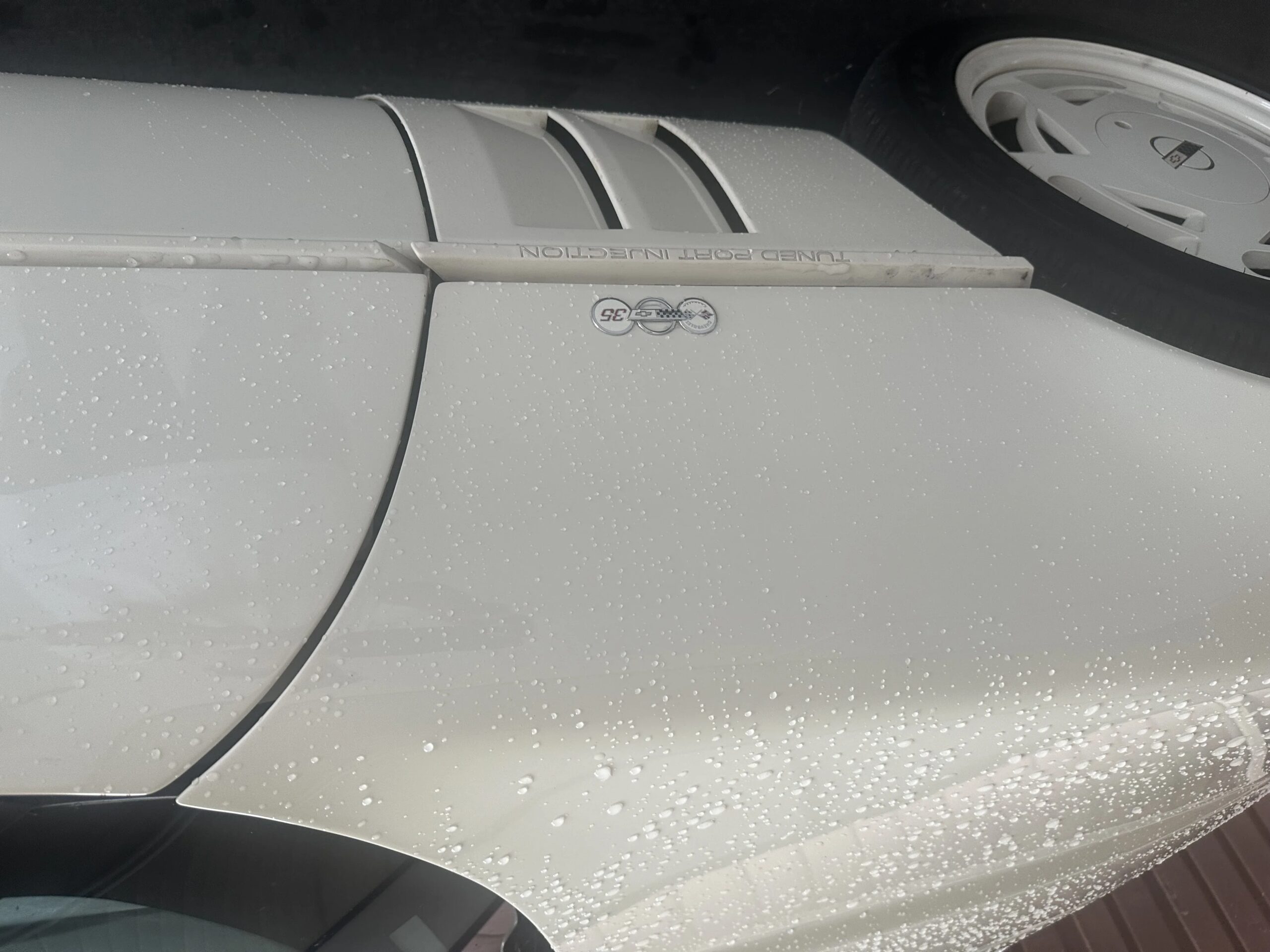 Chevrolet-Corvette-coupe-1988-White-White-3