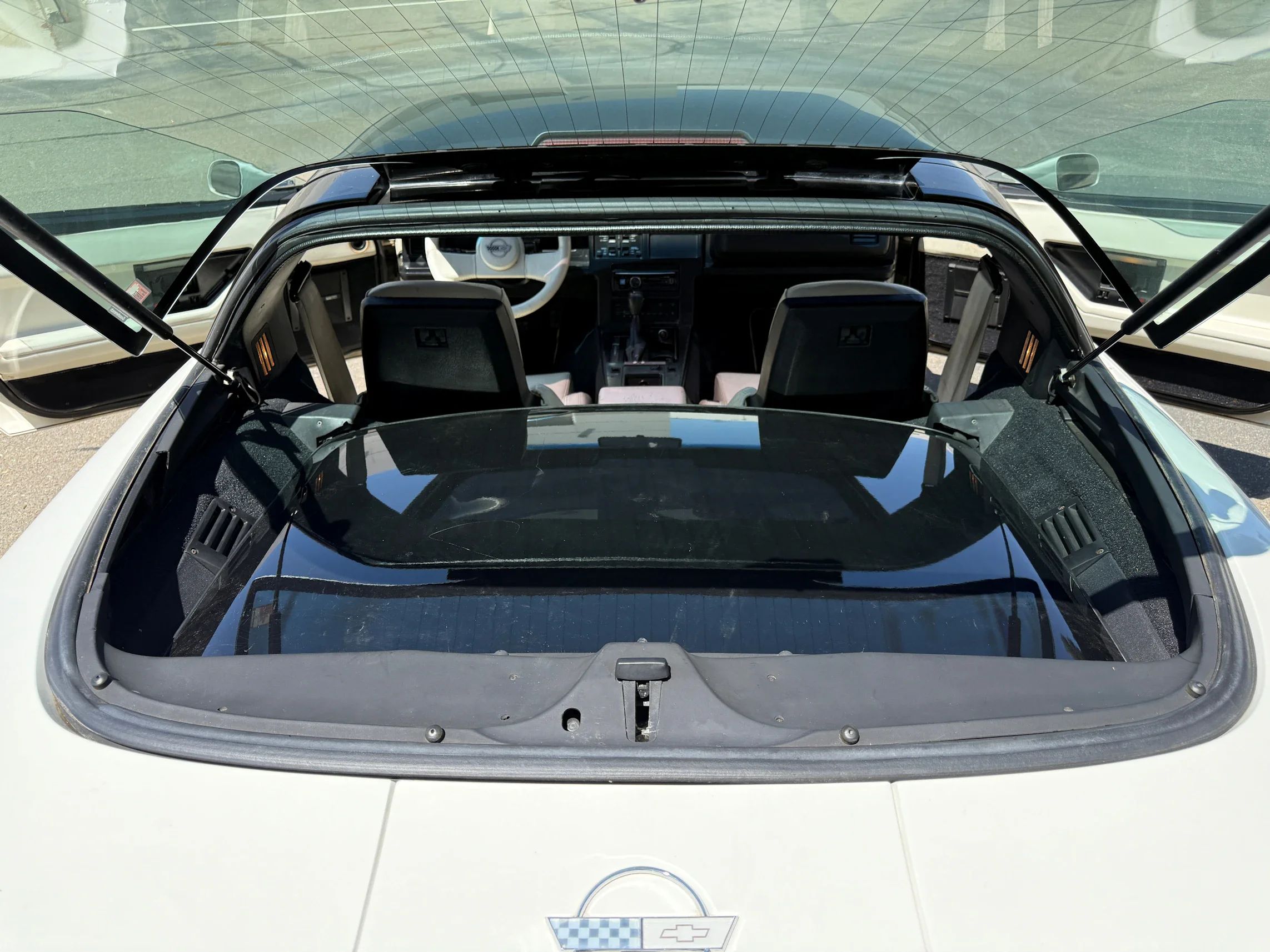 Chevrolet-Corvette-coupe-1988-White-White-4