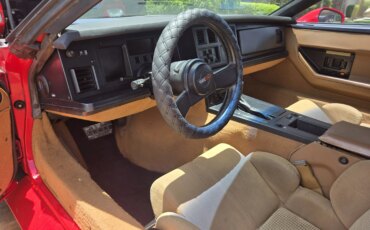 Chevrolet-Corvette-coupe-1989-Red-Tan-10