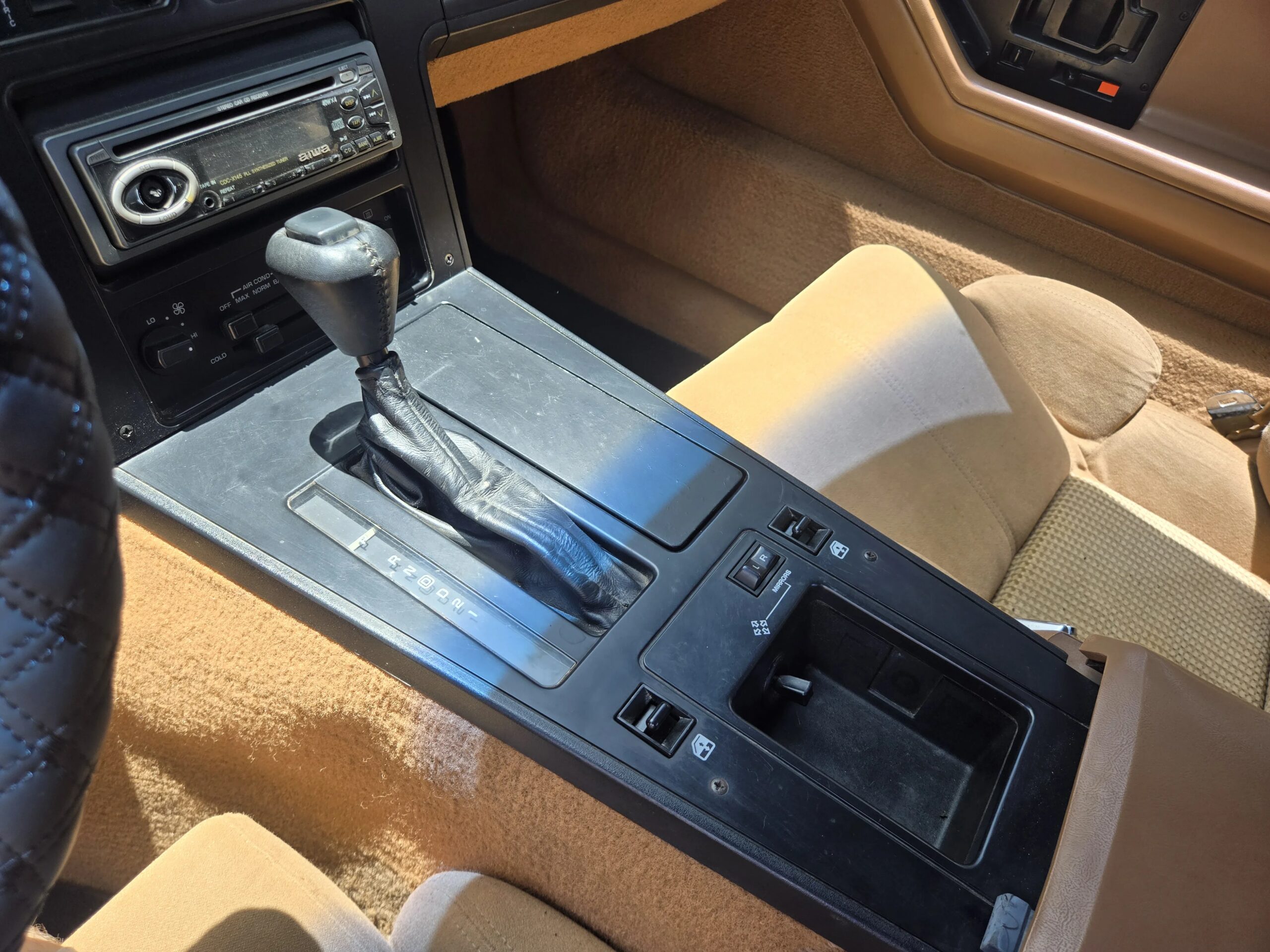 Chevrolet-Corvette-coupe-1989-Red-Tan-11