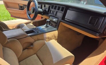 Chevrolet-Corvette-coupe-1989-Red-Tan-12