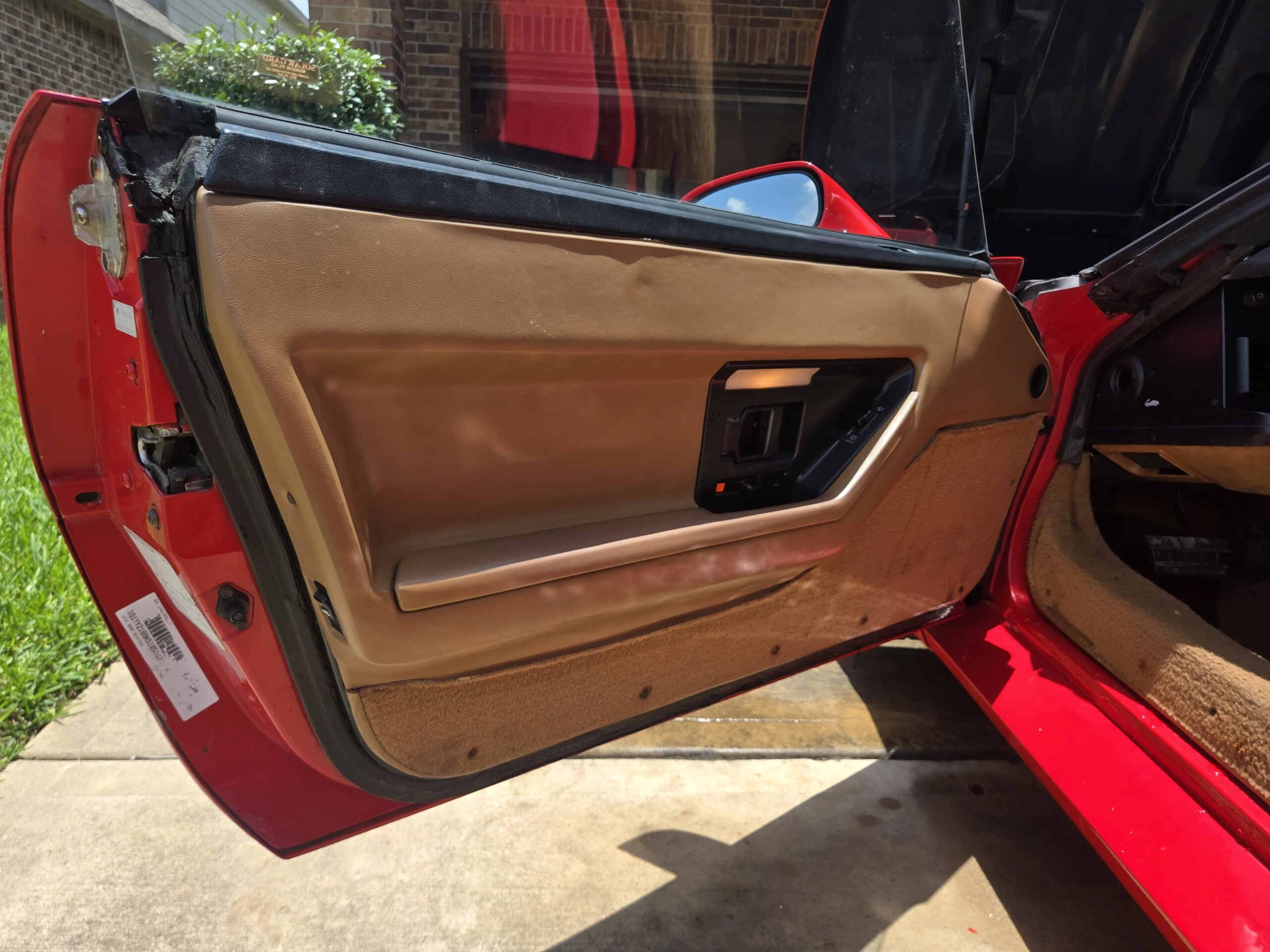 Chevrolet-Corvette-coupe-1989-Red-Tan-13