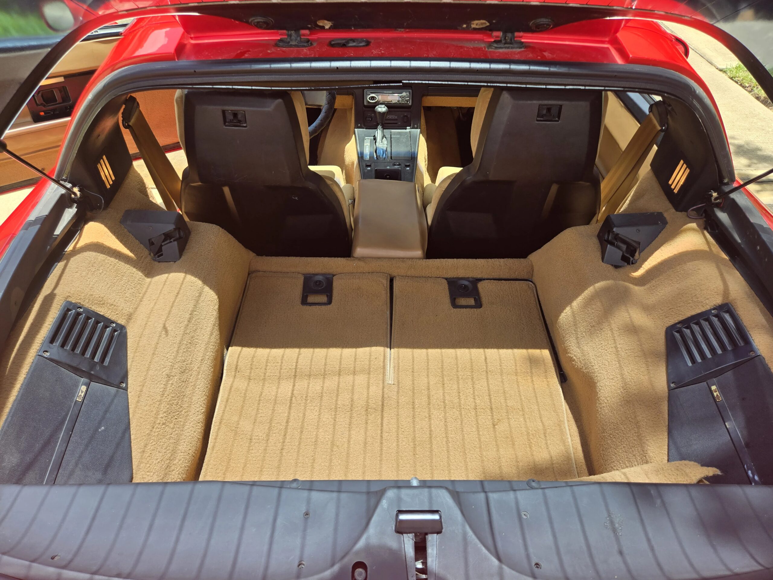 Chevrolet-Corvette-coupe-1989-Red-Tan-14