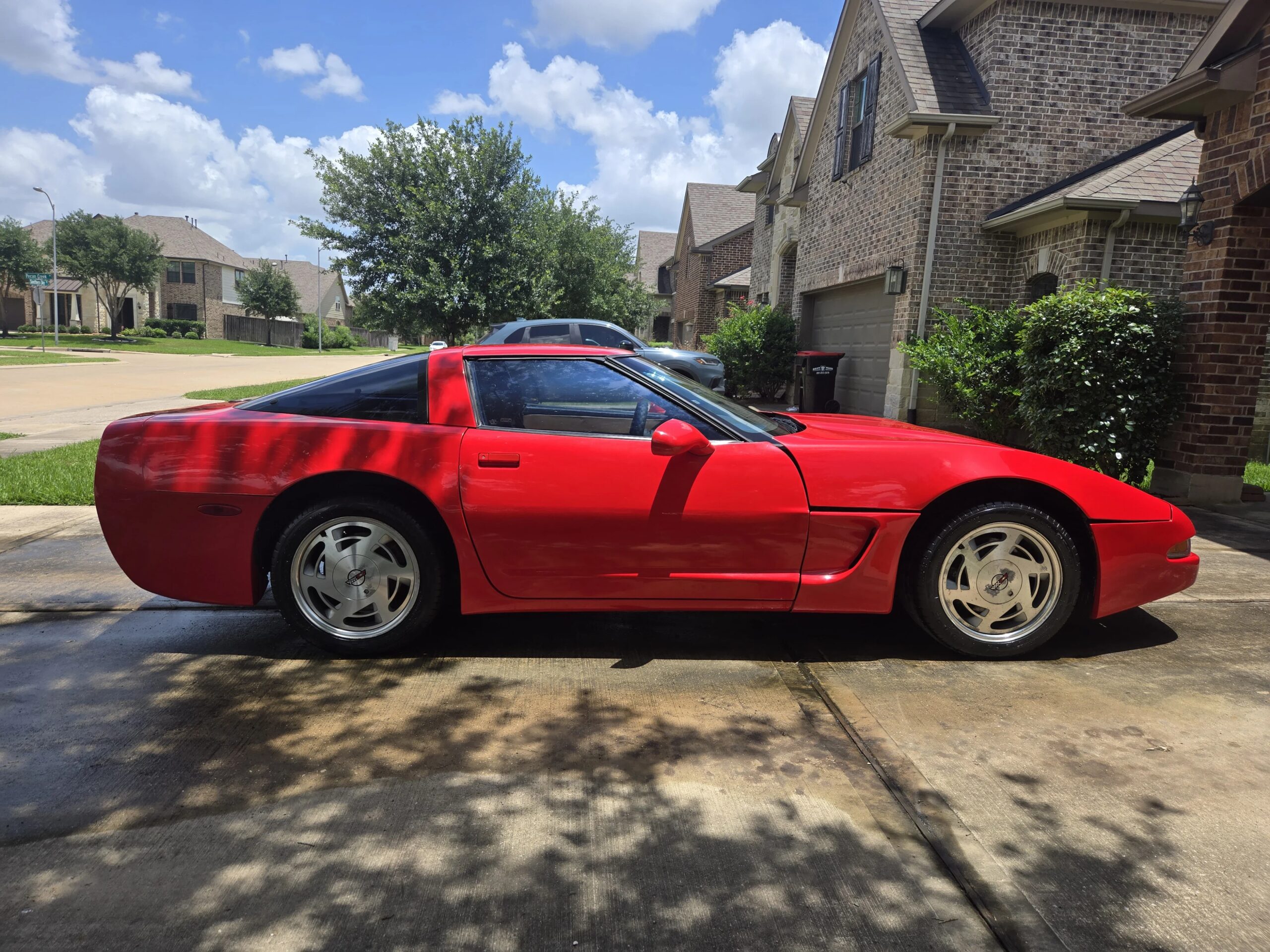 Chevrolet-Corvette-coupe-1989-Red-Tan-8
