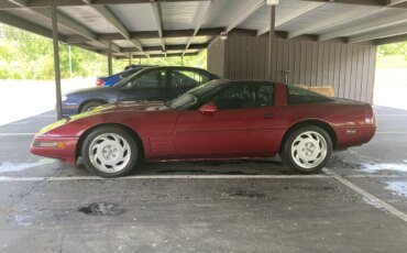 Chevrolet-Corvette-coupe-1991-Burgundy-Black-4