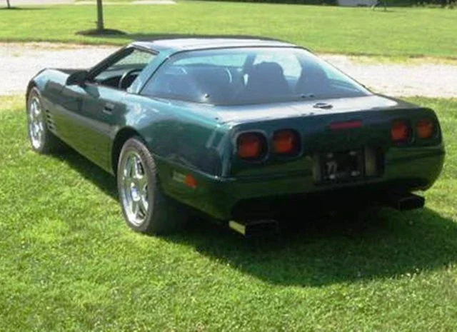 Chevrolet-Corvette-coupe-1994-Green-Black-1