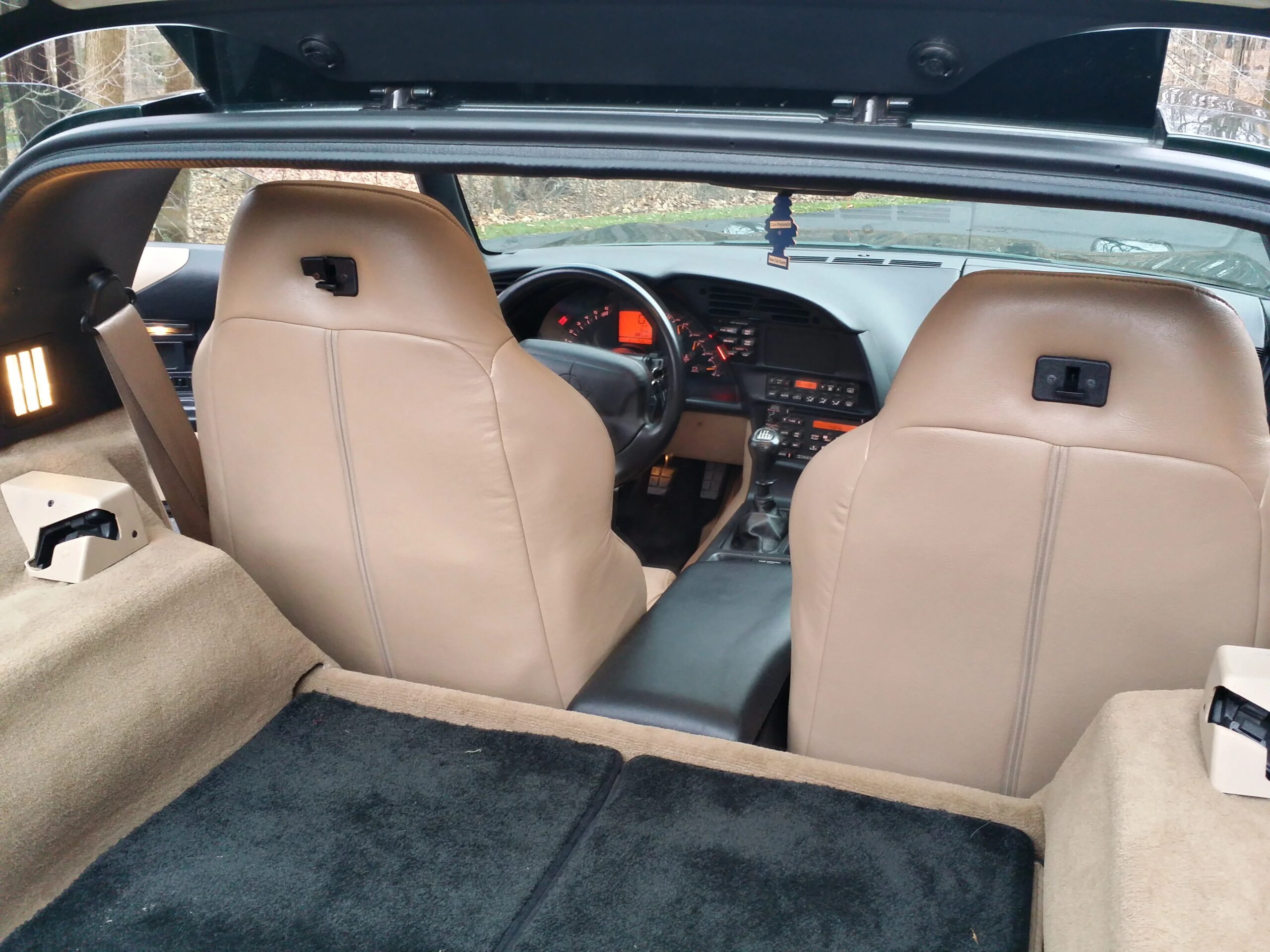 Chevrolet-Corvette-coupe-1994-Green-Tan-12