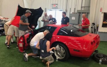 Chevrolet-Corvette-coupe-1995-Red-Black-2