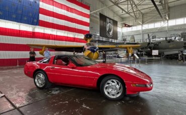 Chevrolet-Corvette-coupe-1995-Red-Black-20