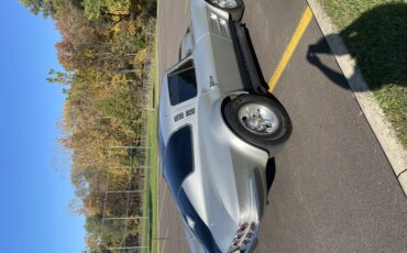 Chevrolet-Corvette-stingray-1964-Gray-Black-1