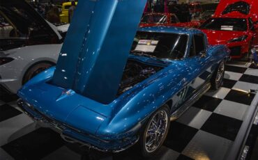 Chevrolet-Corvette-stingray-1965-Nassau-blue-Black-11