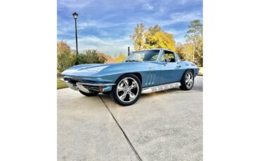 Chevrolet-Corvette-stingray-1965-Nassau-blue-Black-12