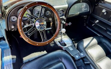 Chevrolet-Corvette-stingray-1965-Nassau-blue-Black-5