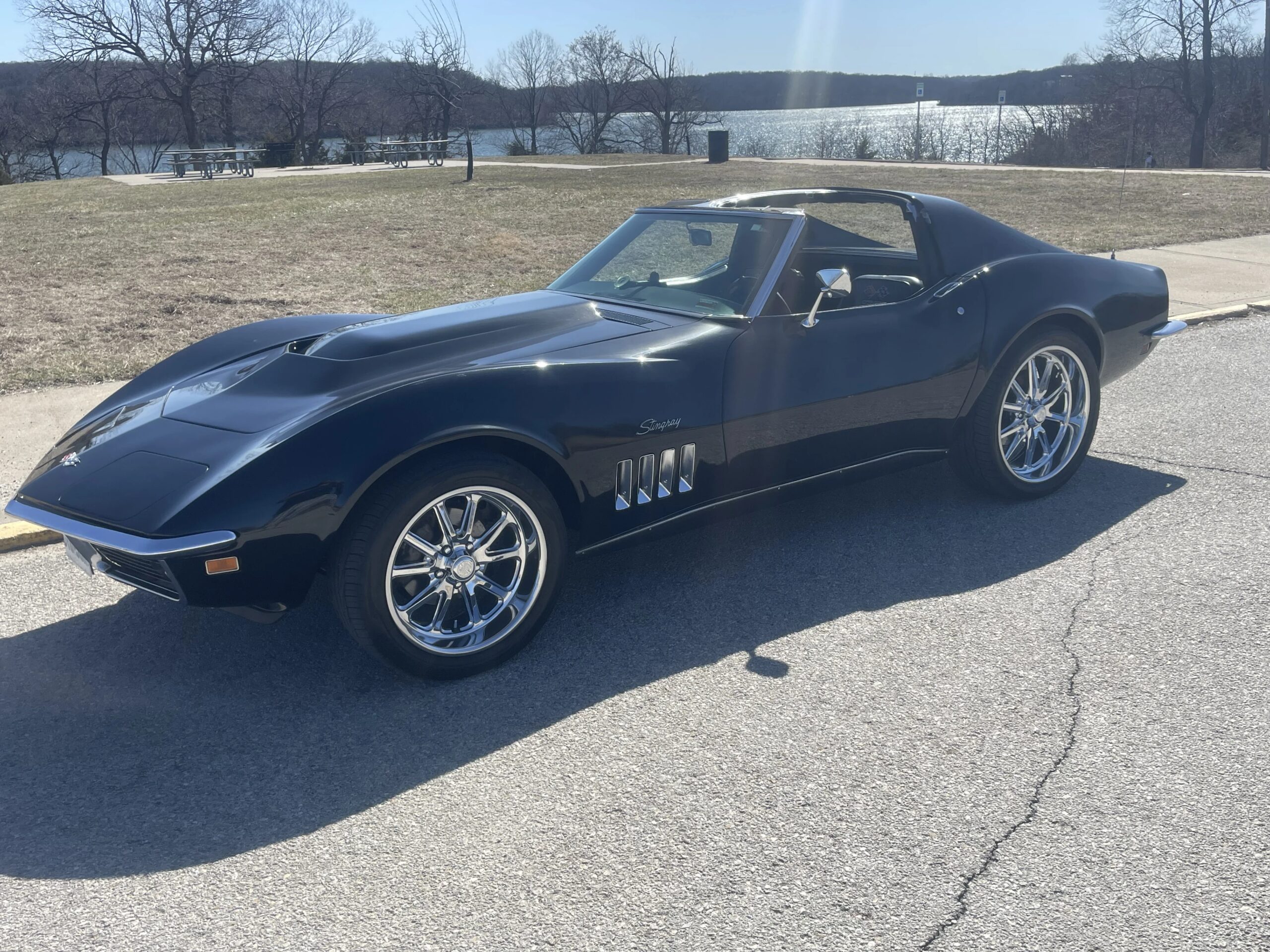 Chevrolet-Corvette-stingray-1969-Black-Black-10