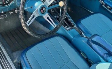 Chevrolet-Corvette-stingray-1969-Silver-Blue-11