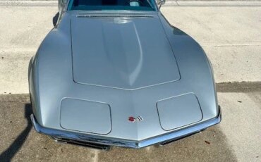 Chevrolet-Corvette-stingray-1969-Silver-Blue-16