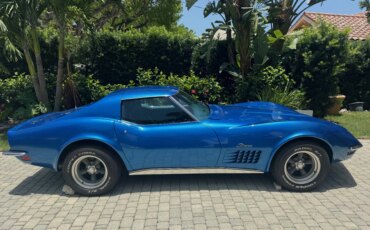 Chevrolet-Corvette-stingray-1972-Blue-Blue-1