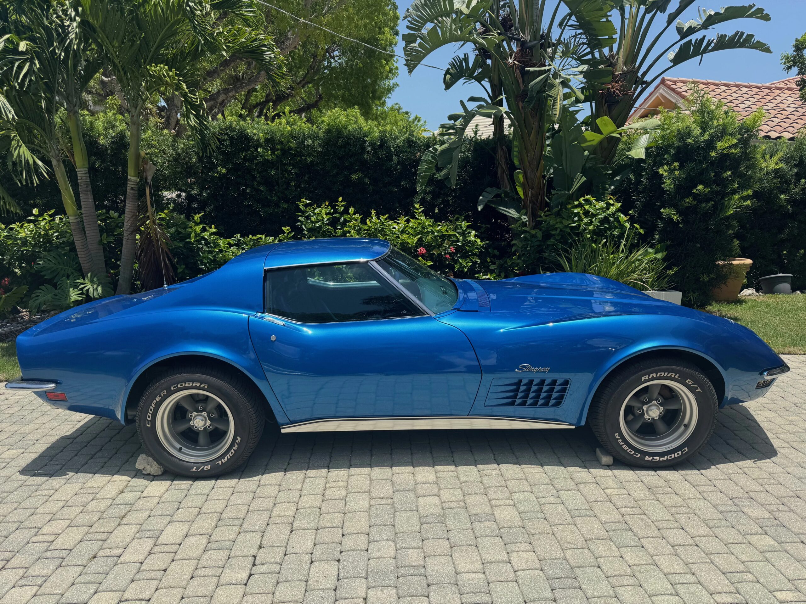Chevrolet-Corvette-stingray-1972-Blue-Blue-1
