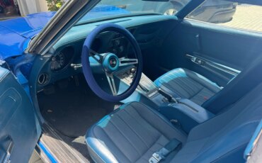 Chevrolet-Corvette-stingray-1972-Blue-Blue-2
