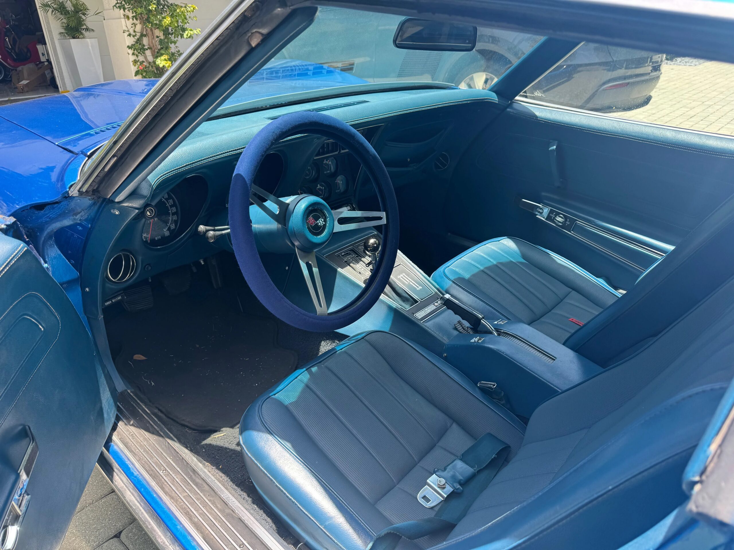 Chevrolet-Corvette-stingray-1972-Blue-Blue-2