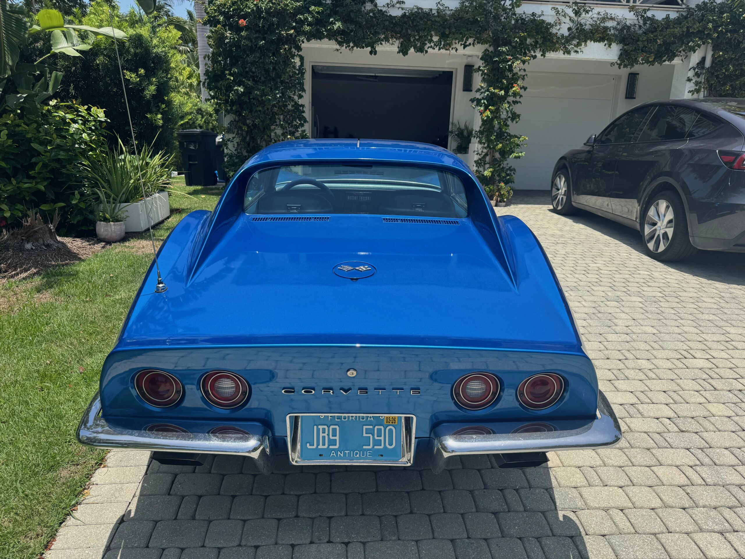 Chevrolet-Corvette-stingray-1972-Blue-Blue-4