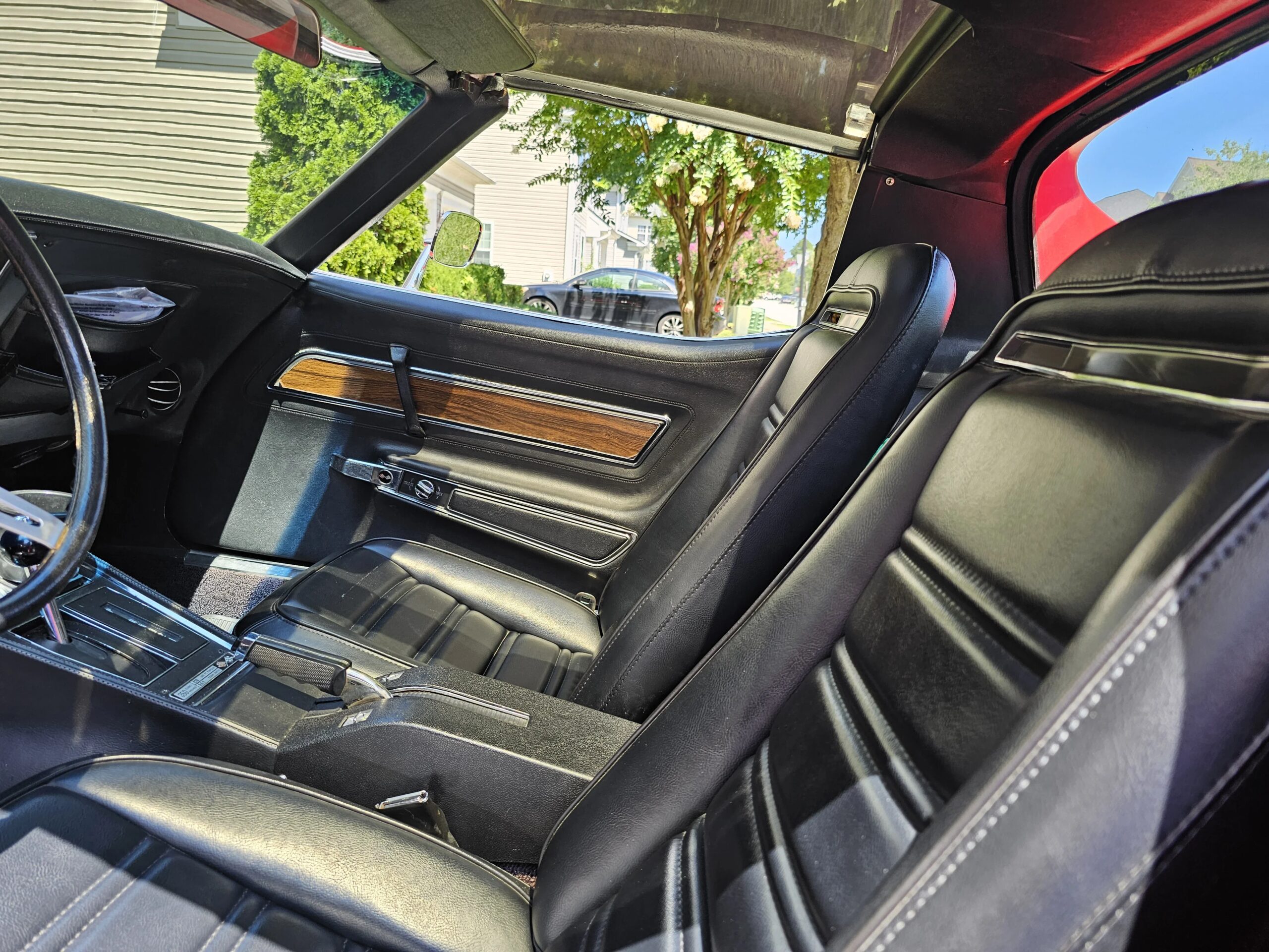 Chevrolet-Corvette-stingray-1973-Red-Black-12