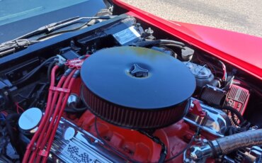 Chevrolet-Corvette-stingray-1973-Red-Black-12