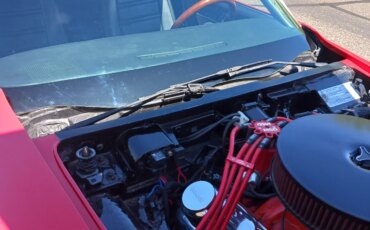 Chevrolet-Corvette-stingray-1973-Red-Black-13
