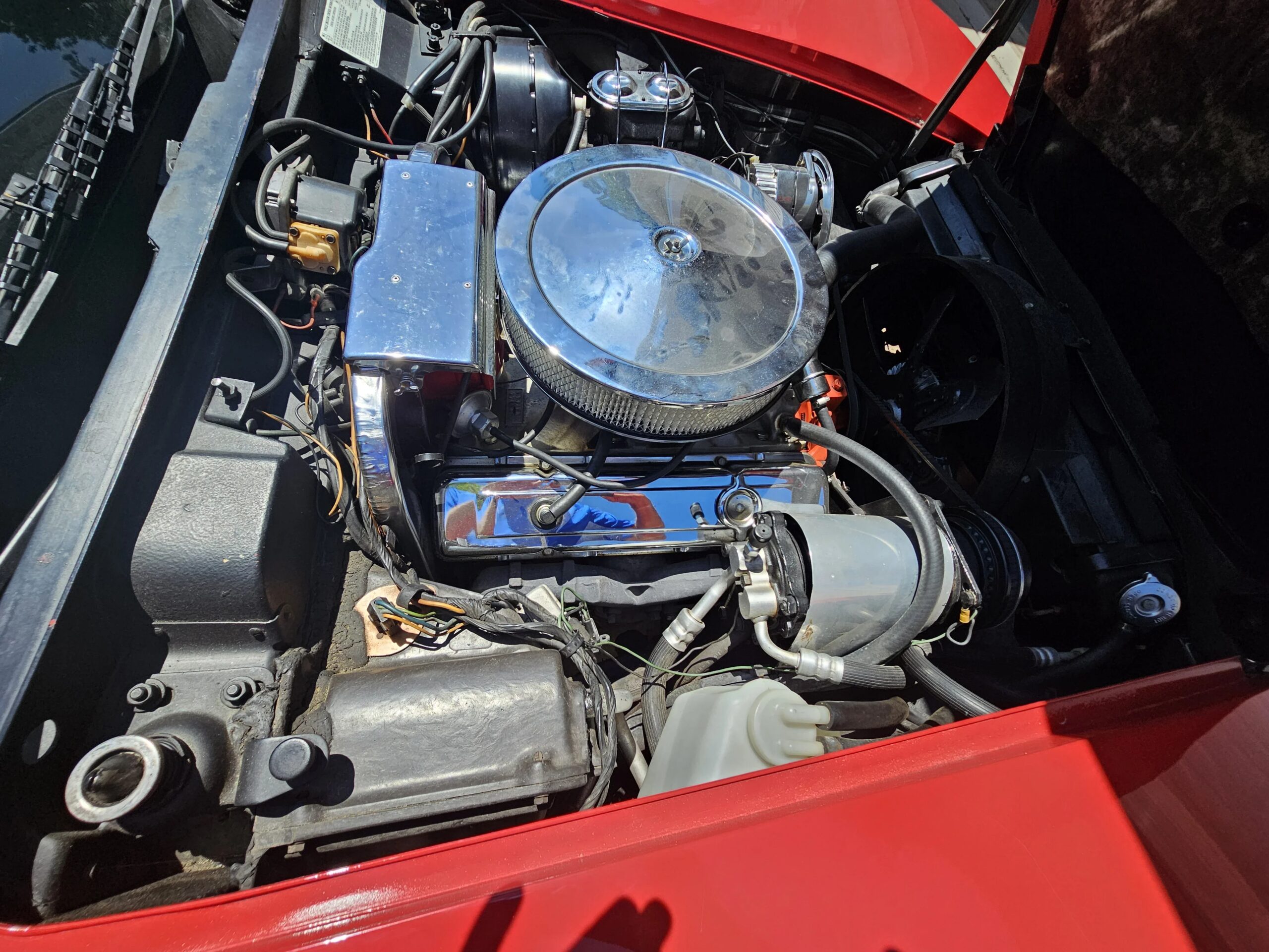 Chevrolet-Corvette-stingray-1973-Red-Black-16
